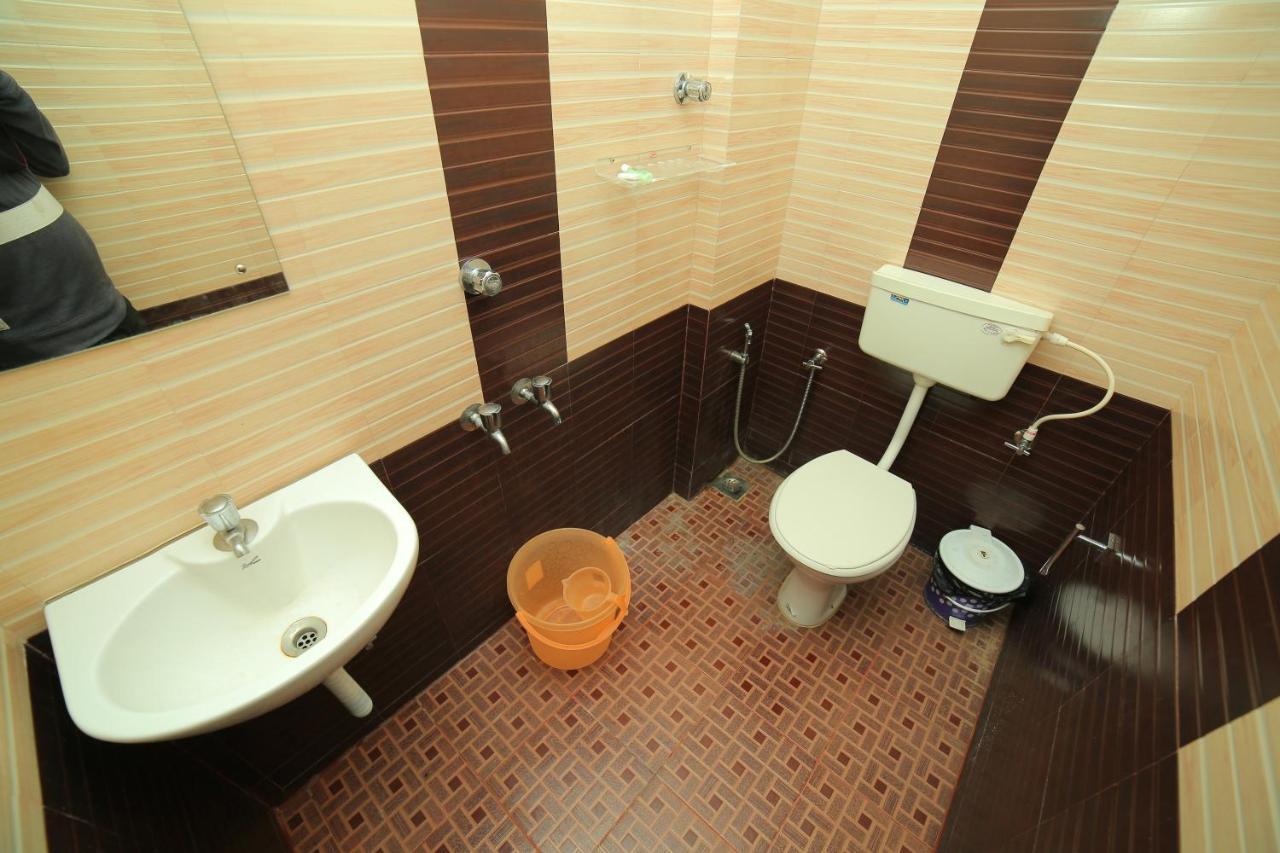 Hotel Falcon Thiruvananthapuram Eksteriør bilde