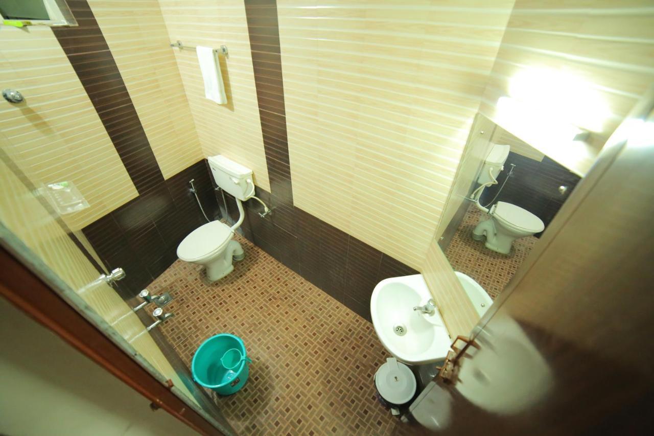 Hotel Falcon Thiruvananthapuram Eksteriør bilde